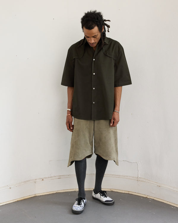 DOUBLE YOKE SHORT SLEEVE SHIRT - MUD GREEN